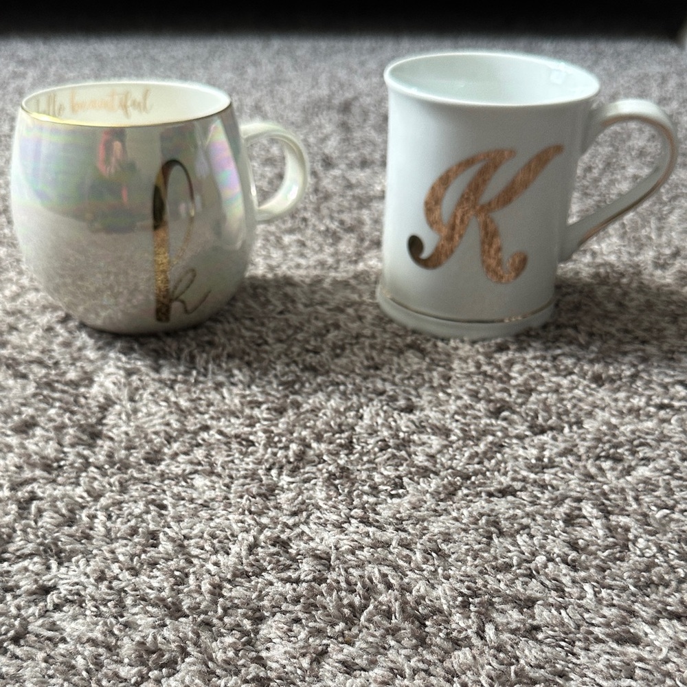 White K Mugs GREAT condition!